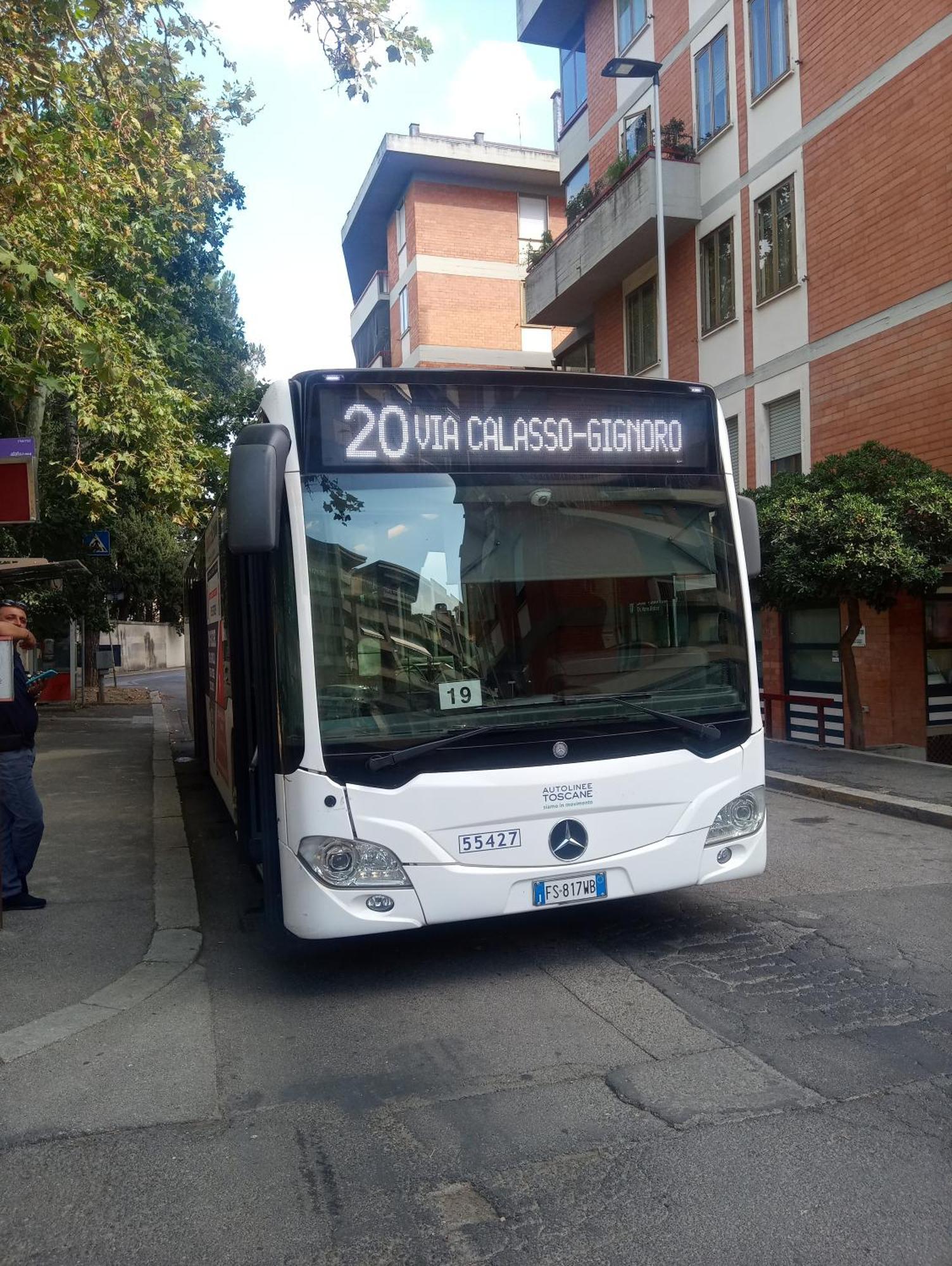 Apartament Casa Vacanze Giulia A Careggi Wi-Fi Florencja Zewnętrze zdjęcie